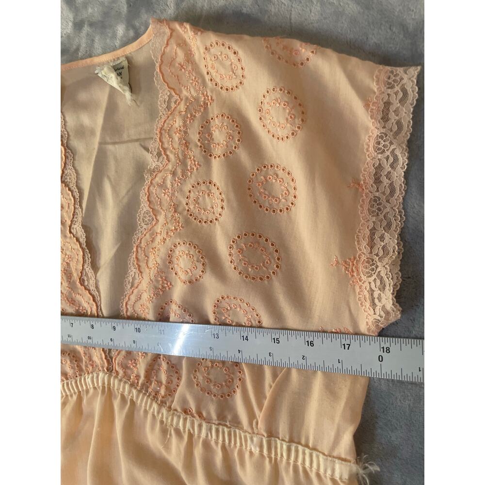 Vintage 60s 70s peach embroidered cotton nightgown robe peignoir lace babydoll‎ - Picture 8 of 9